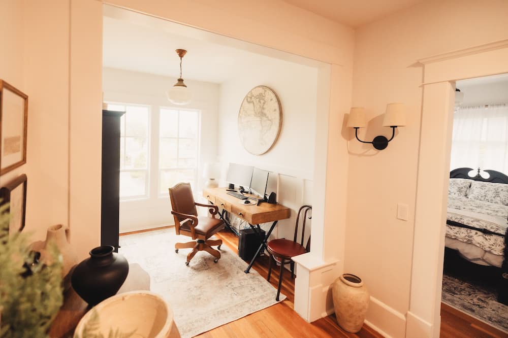Photo of Bedroom in East Hill