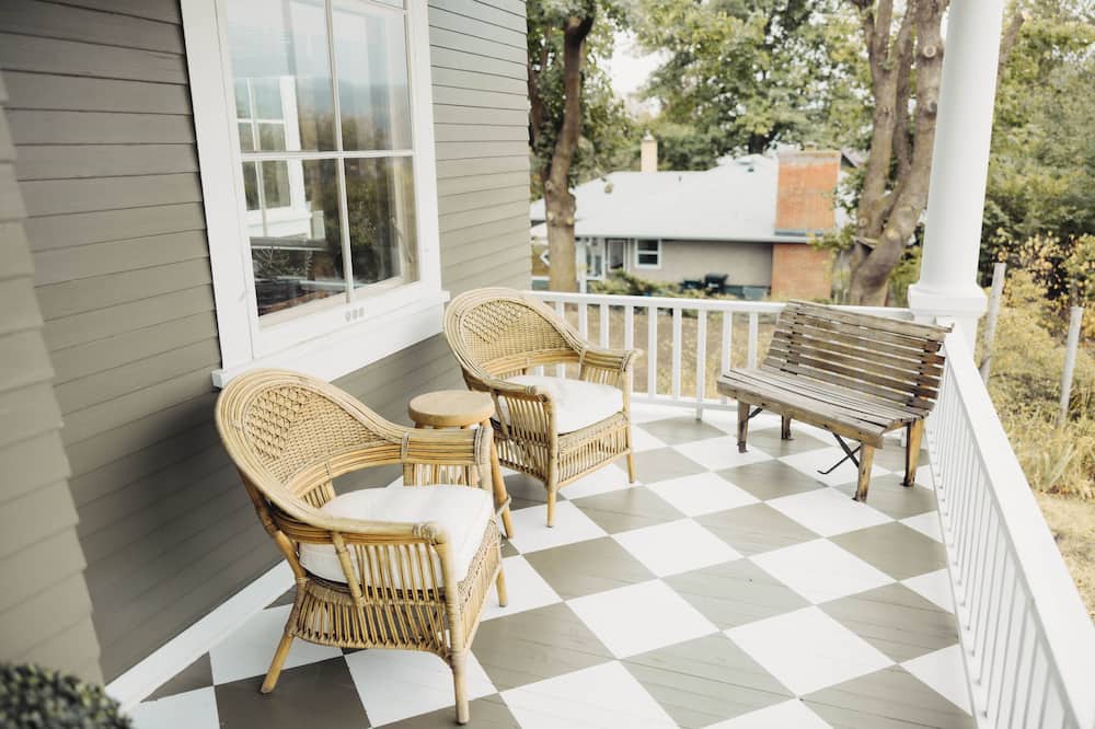 Photo of Outdoor in East Hill