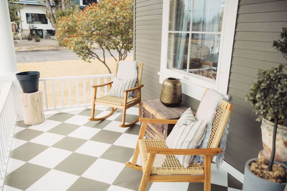 Photo of Outdoor in East Hill