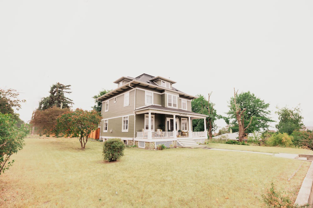 Photo of Outdoor in East Hill