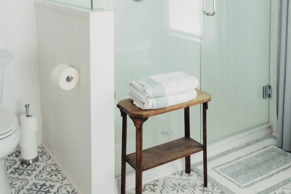 Photo of Bathroom in East Hill