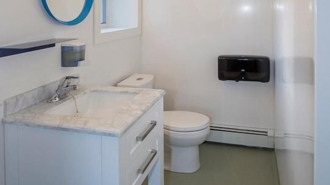 Photo of Bathroom in Jasper
