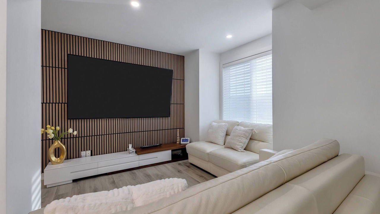 Photo of Bedroom in Crescent Heights