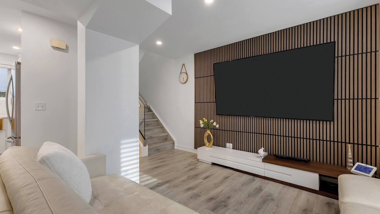 Photo of Bedroom in Crescent Heights