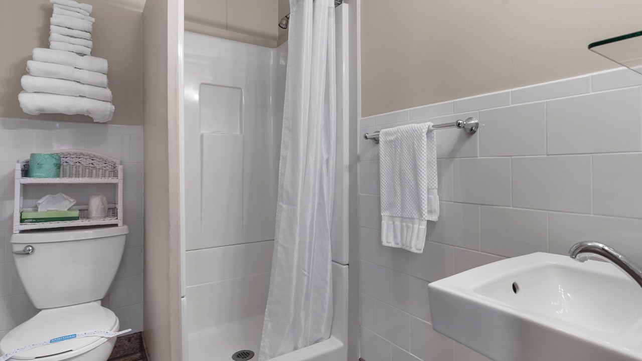 Photo of Bathroom in Old Orchard Beach