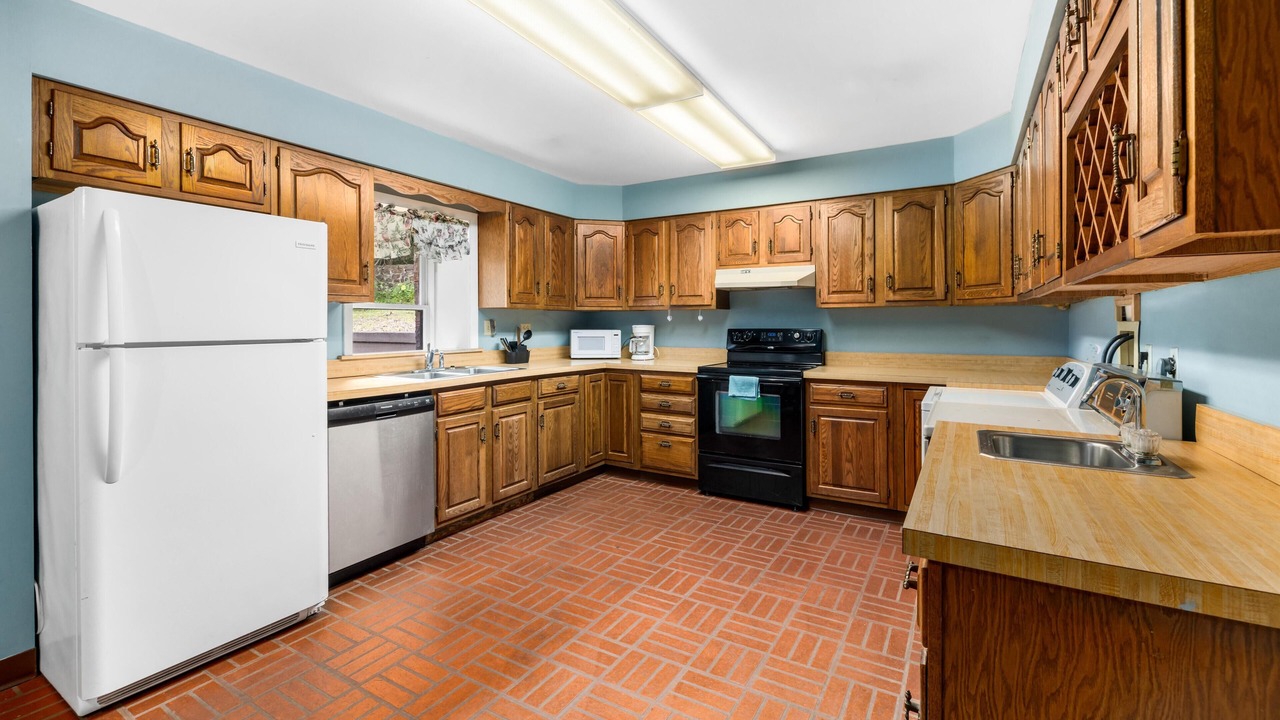 Photo of Kitchen in Lake George