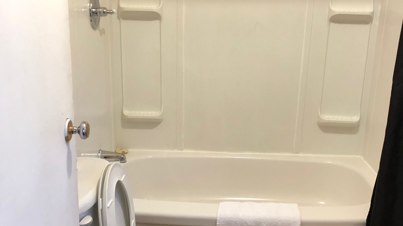 Photo of Bathroom in Innisfail