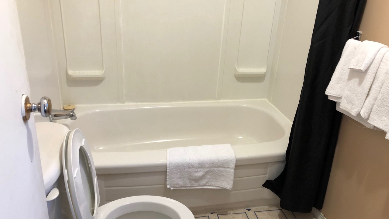 Photo of Bathroom in Innisfail
