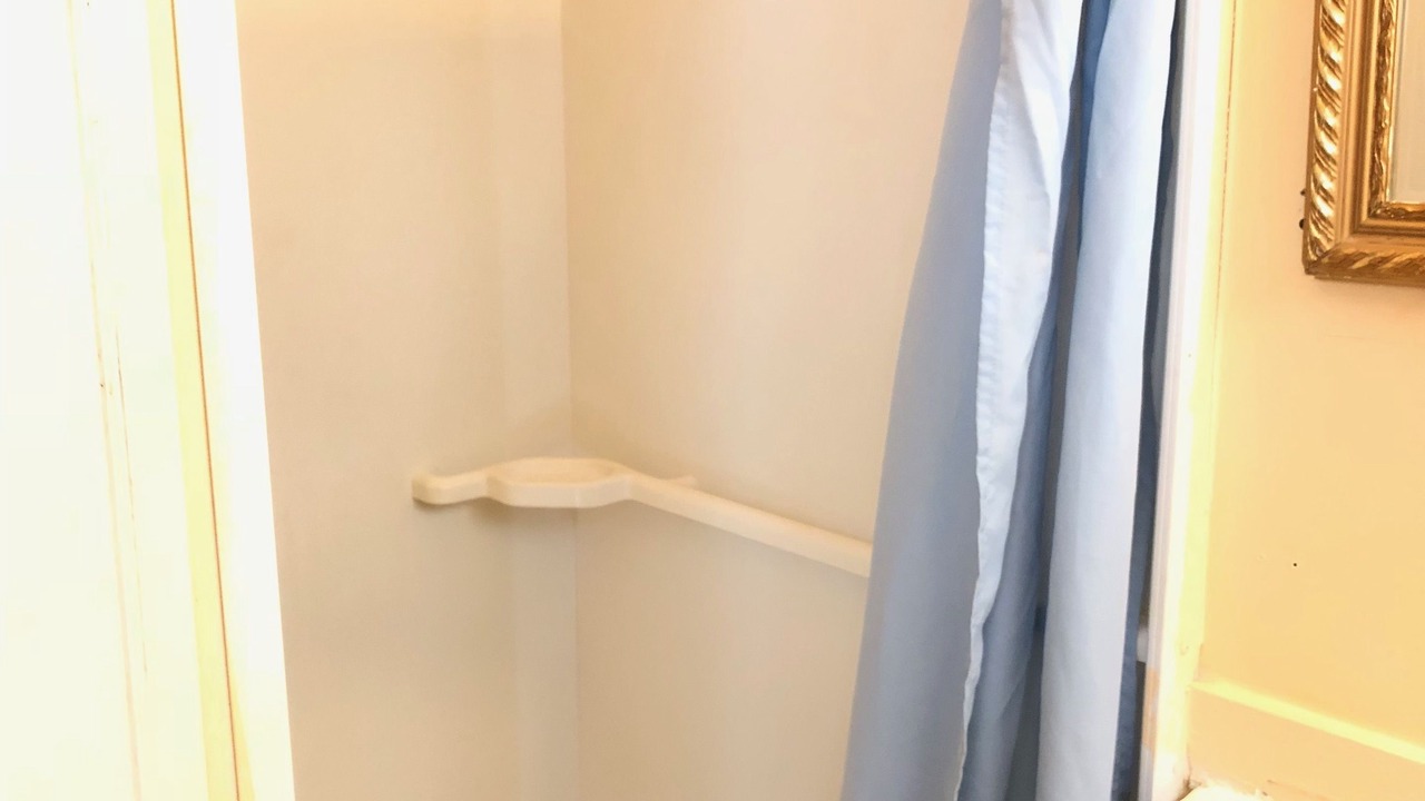 Photo of Bathroom in Innisfail