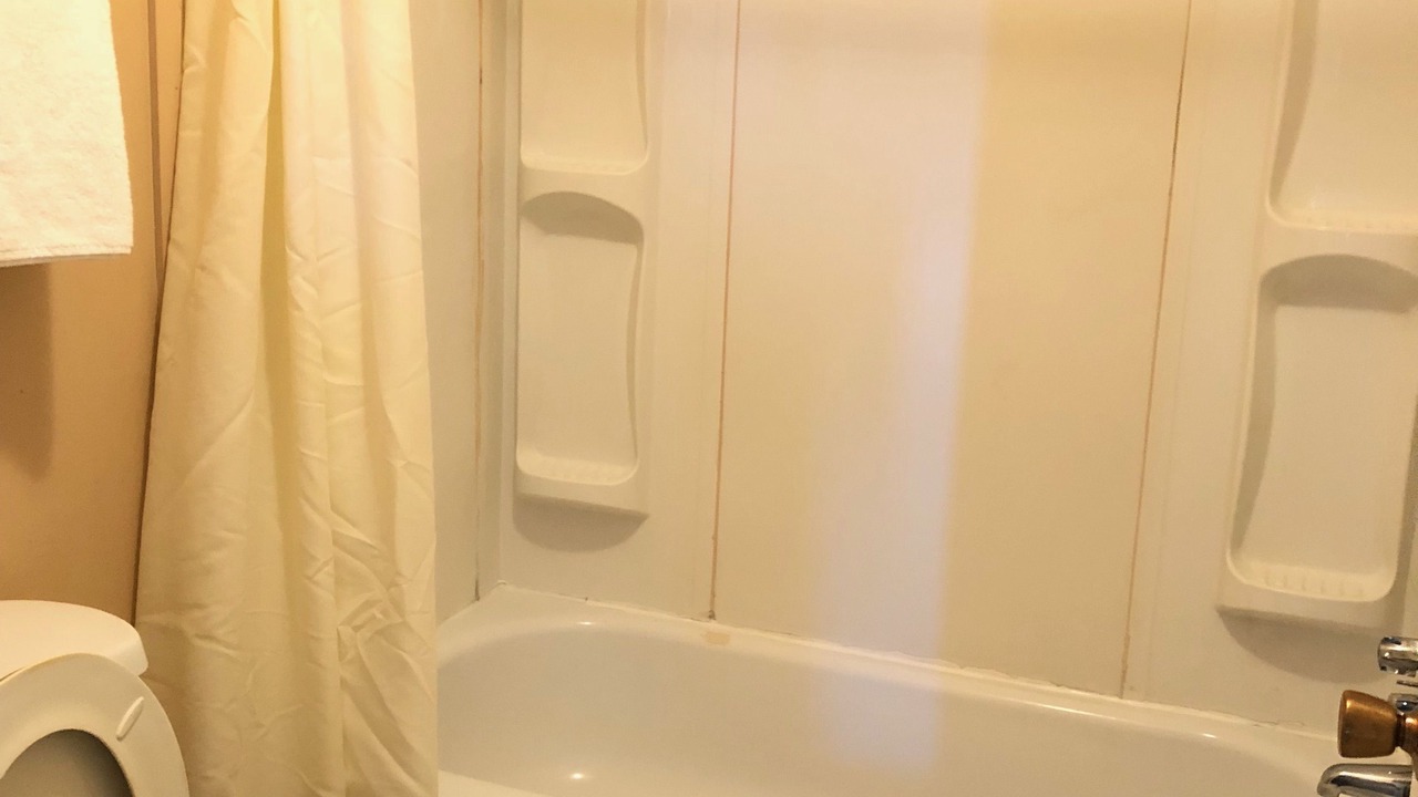 Photo of Bathroom in Innisfail