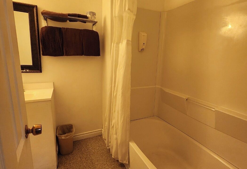 Photo of Bathroom in Kindersley