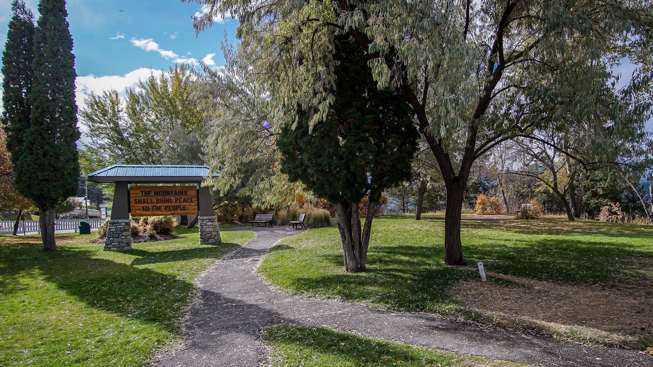 Photo of Outdoor in Radium Hot Springs