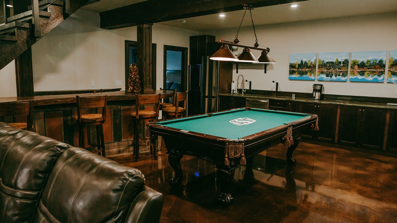 Photo of Livingroom in Fowler Lake