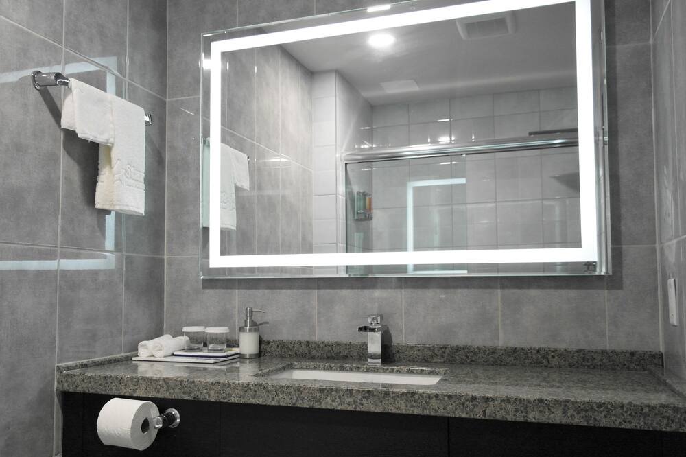 Photo of Bathroom in Leduc