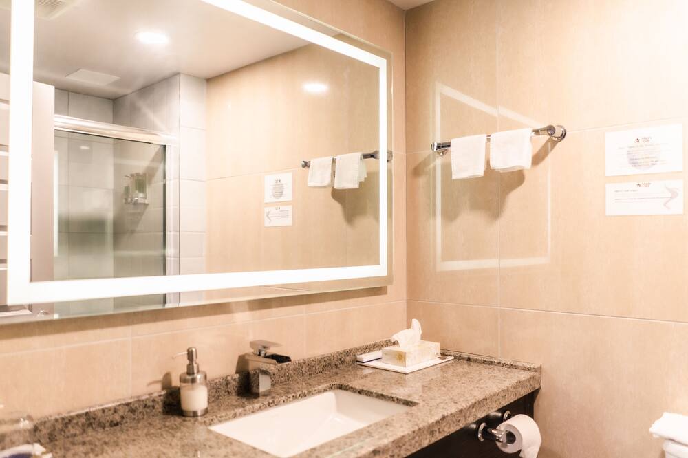 Photo of Bathroom in Leduc