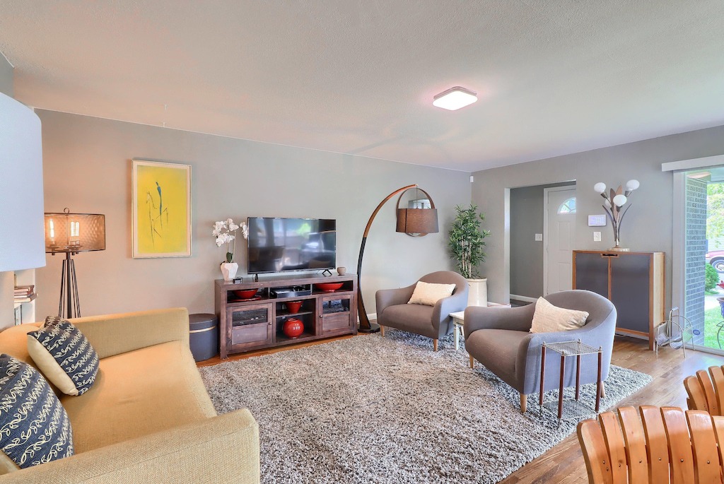 Photo of Livingroom in East Colfax