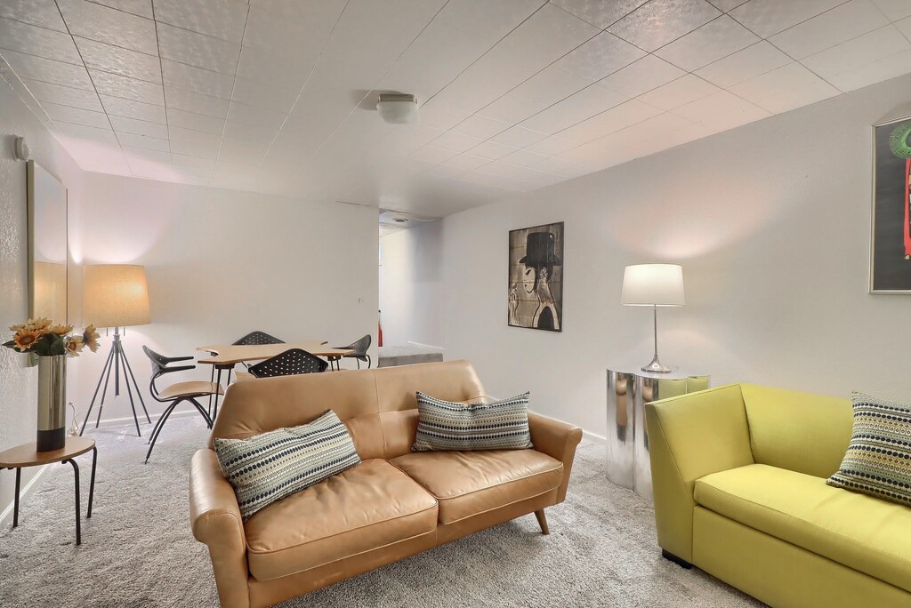 Photo of Livingroom in East Colfax