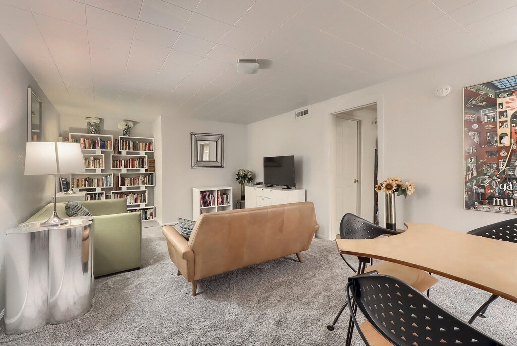 Photo of Livingroom in East Colfax
