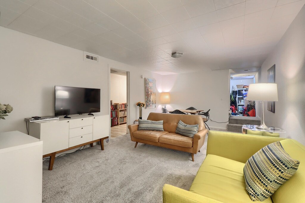 Photo of Livingroom in East Colfax
