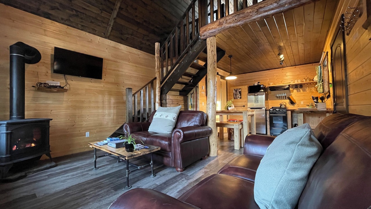 Photo of Livingroom in Nordegg