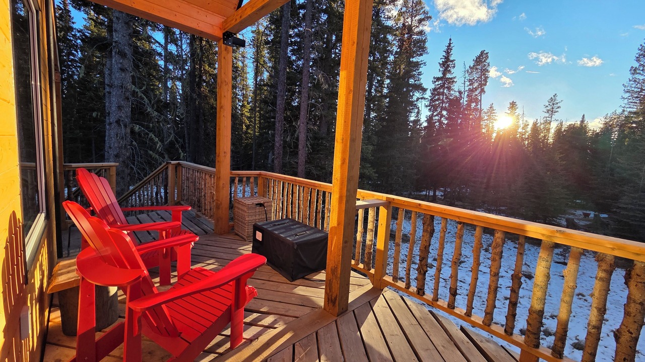 Photo of Patio Balcony in Nordegg