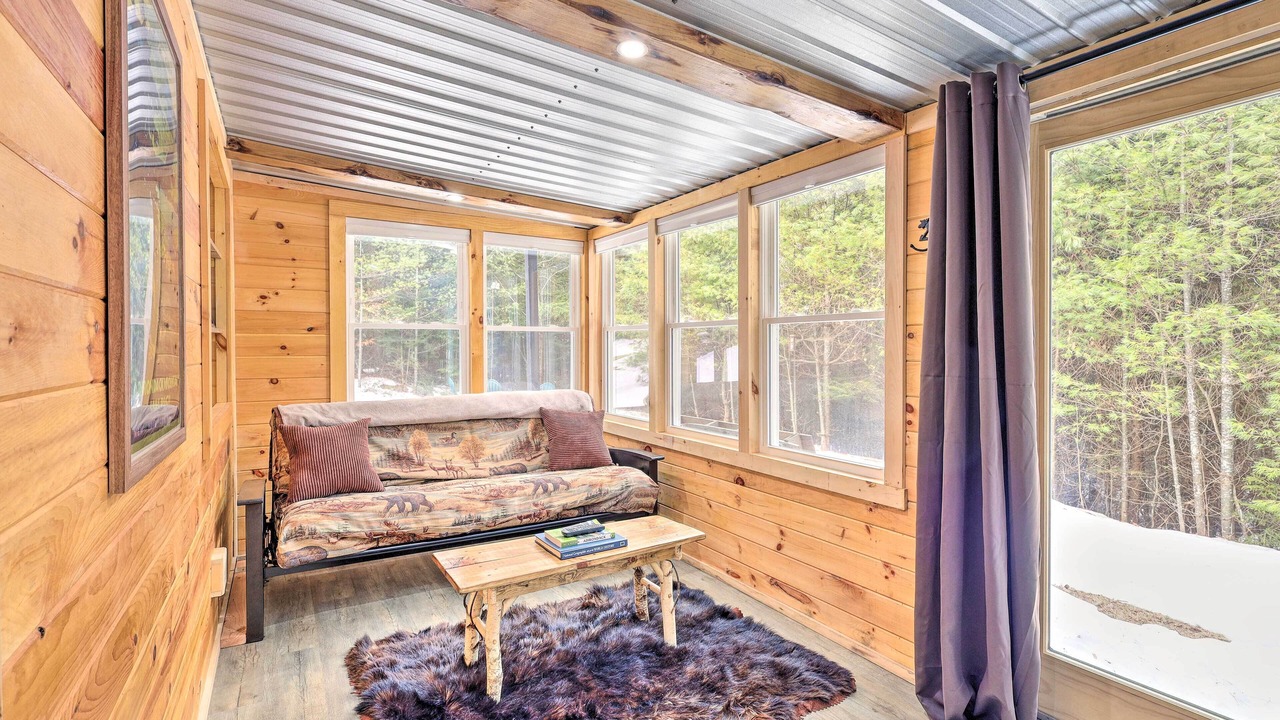 Photo of Livingroom in Chestertown