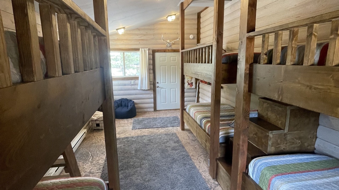 Photo of Bedroom in Lake City