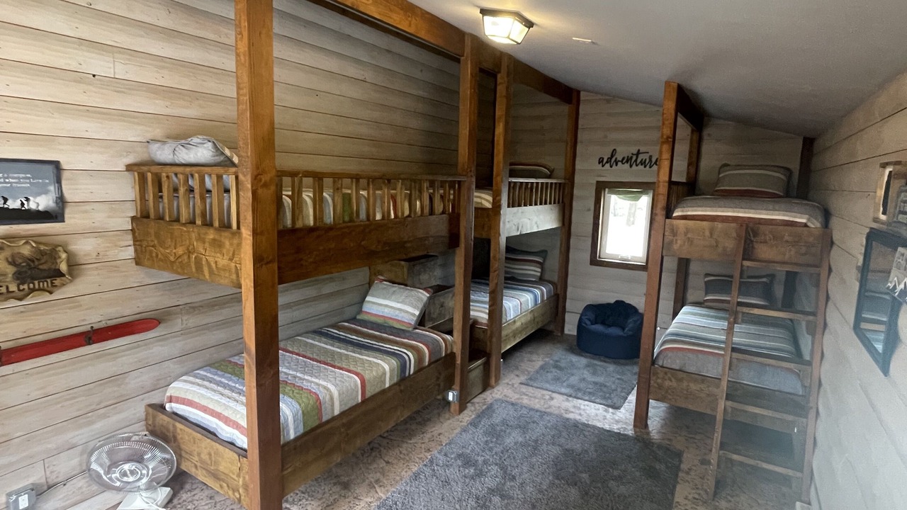Photo of Bedroom in Lake City