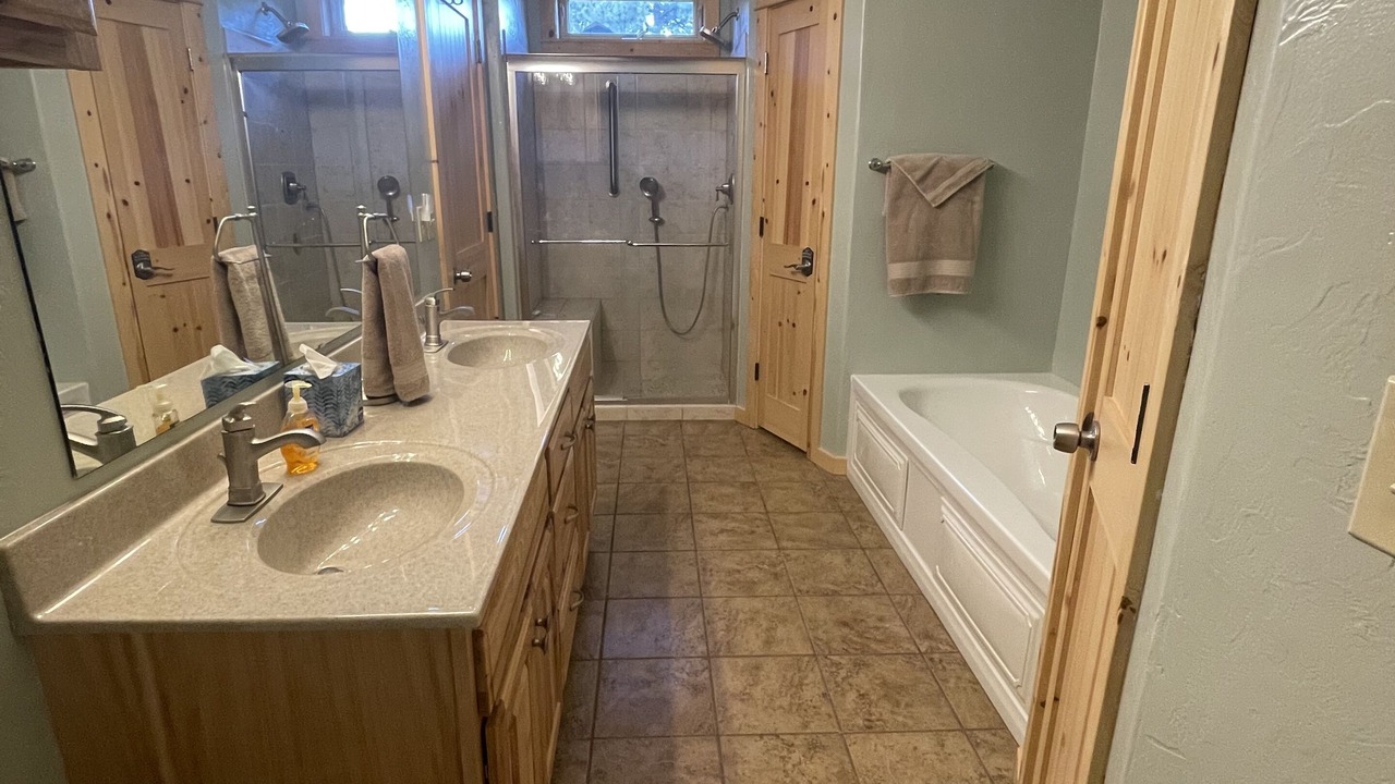 Photo of Bathroom in Lake City