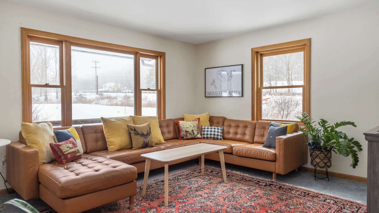 Photo of Livingroom in Jeffersonville
