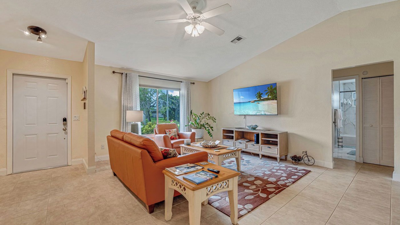 Photo of Livingroom in Royal Palm Beach