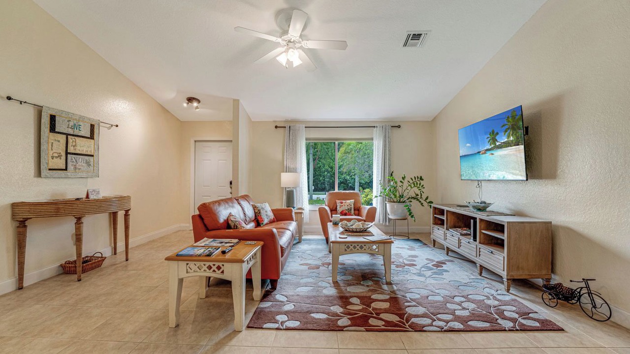 Photo of Livingroom in Royal Palm Beach