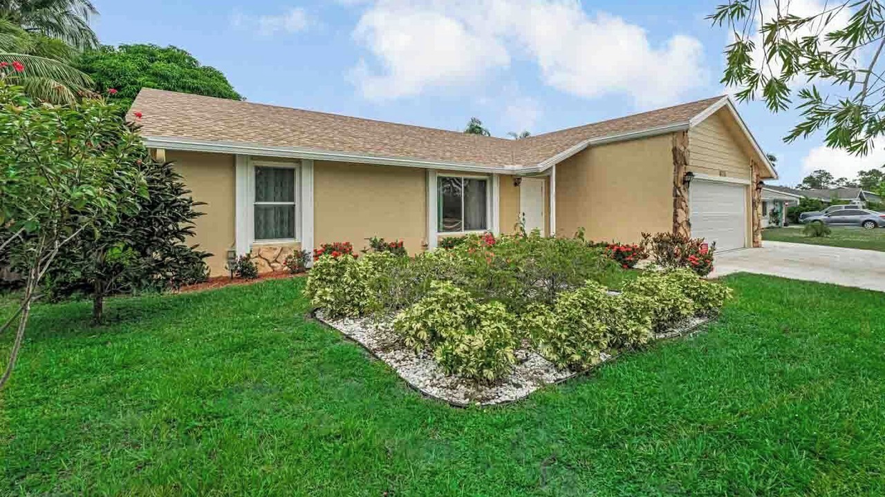 Photo of Outdoor in Royal Palm Beach