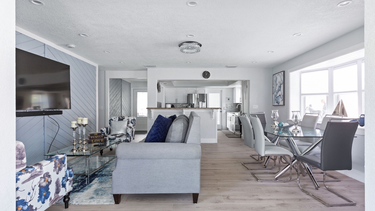 Photo of Livingroom in Palm Beach Gardens