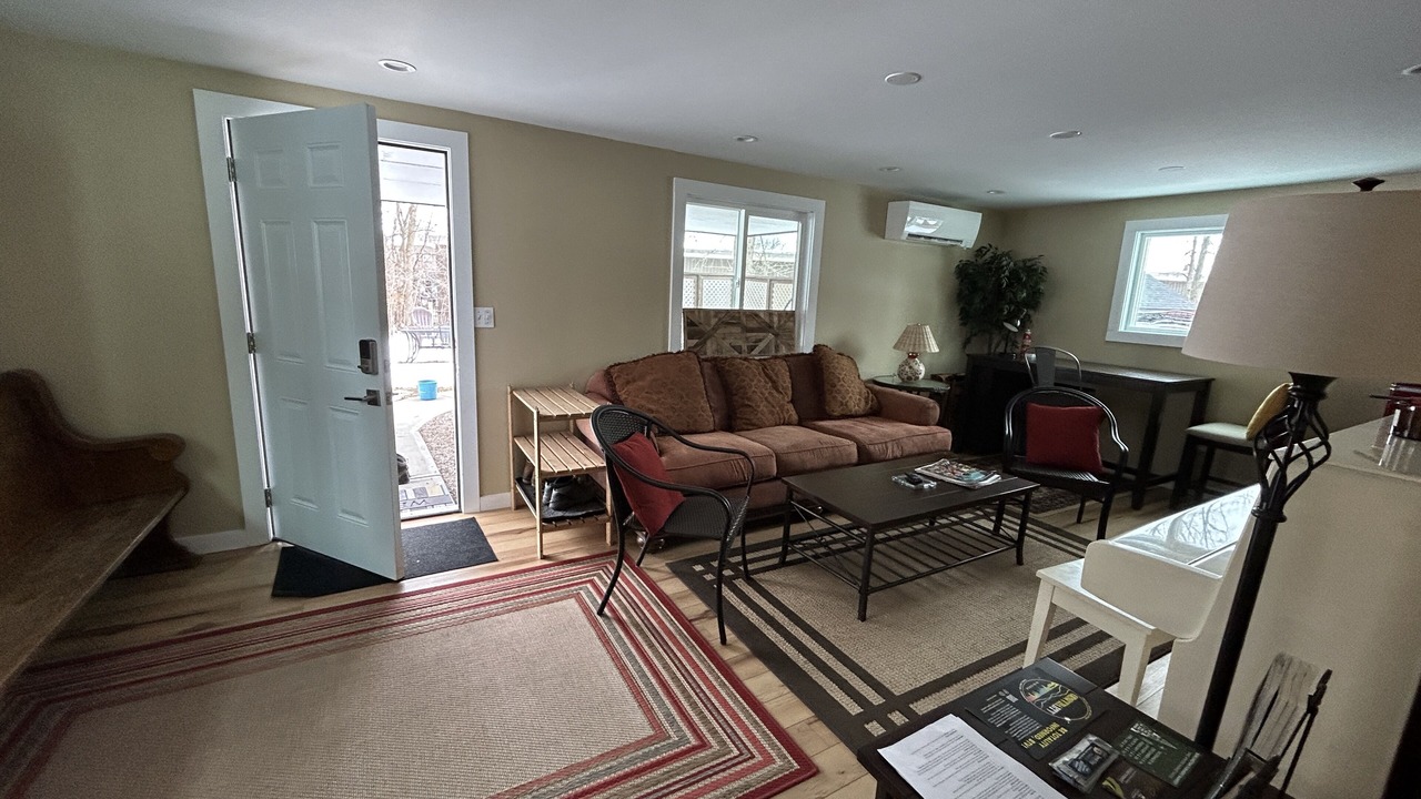 Photo of Livingroom in South End