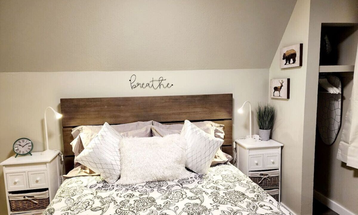 Photo of Bedroom in Glenwood Springs