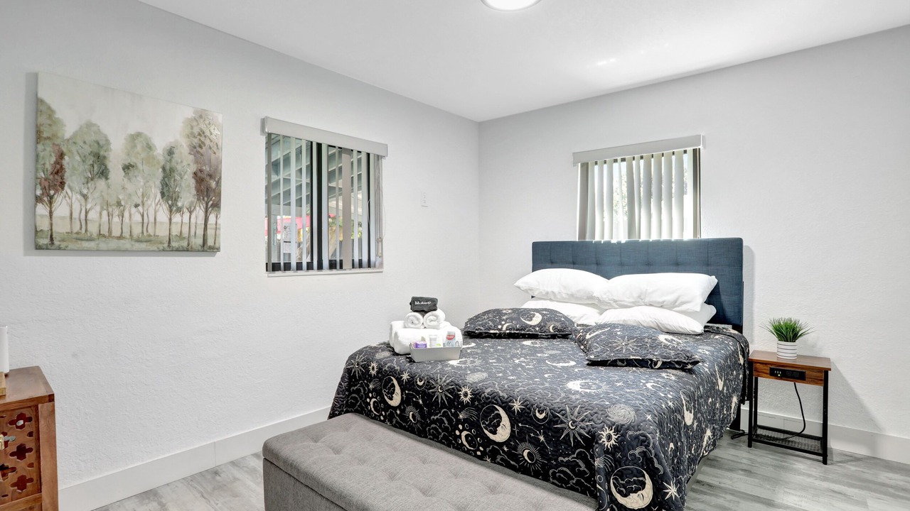 Photo of Bedroom in Pompano Beach