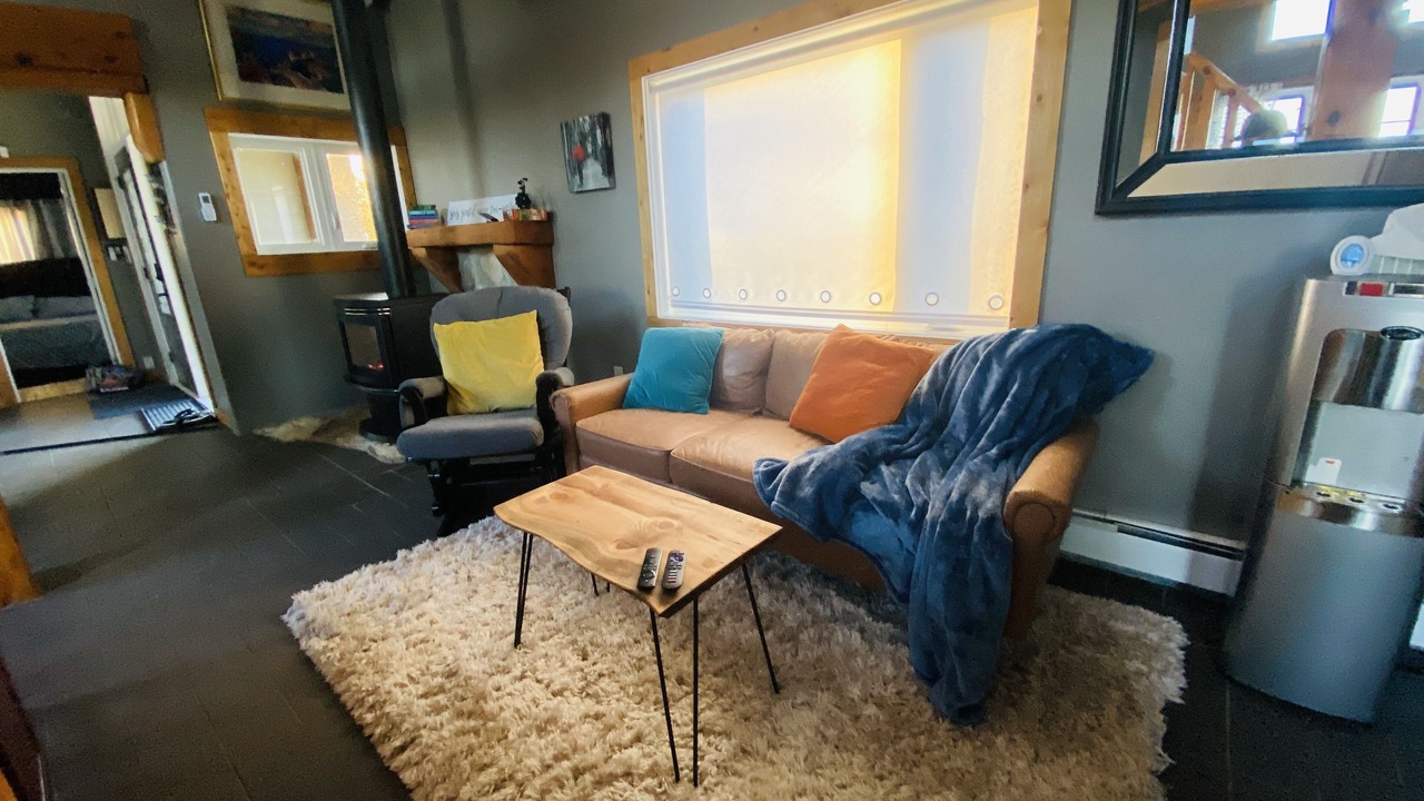 Photo of Livingroom in County of Vermilion River
