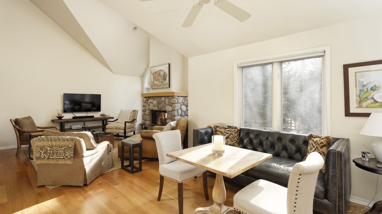 Photo of Livingroom in Basalt