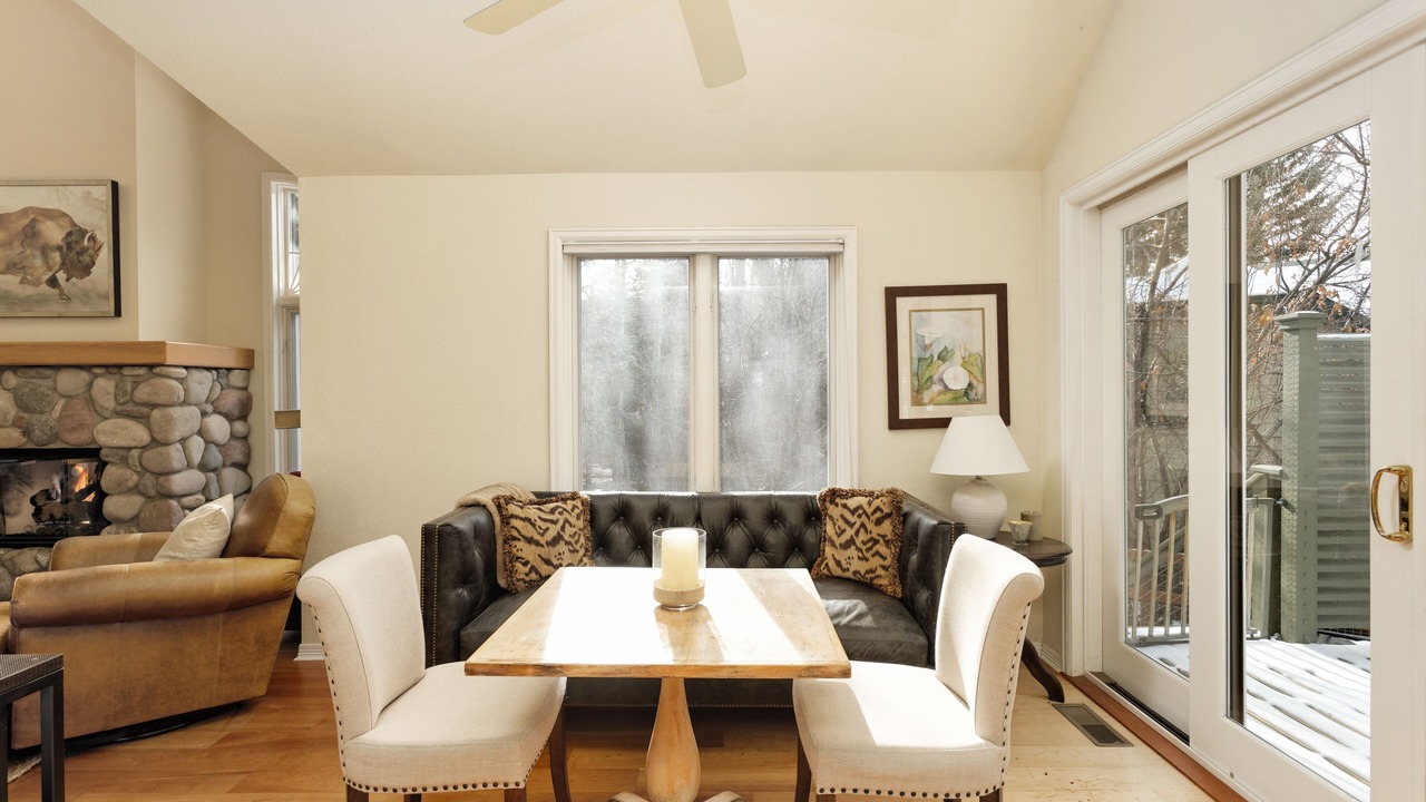Photo of Livingroom in Basalt