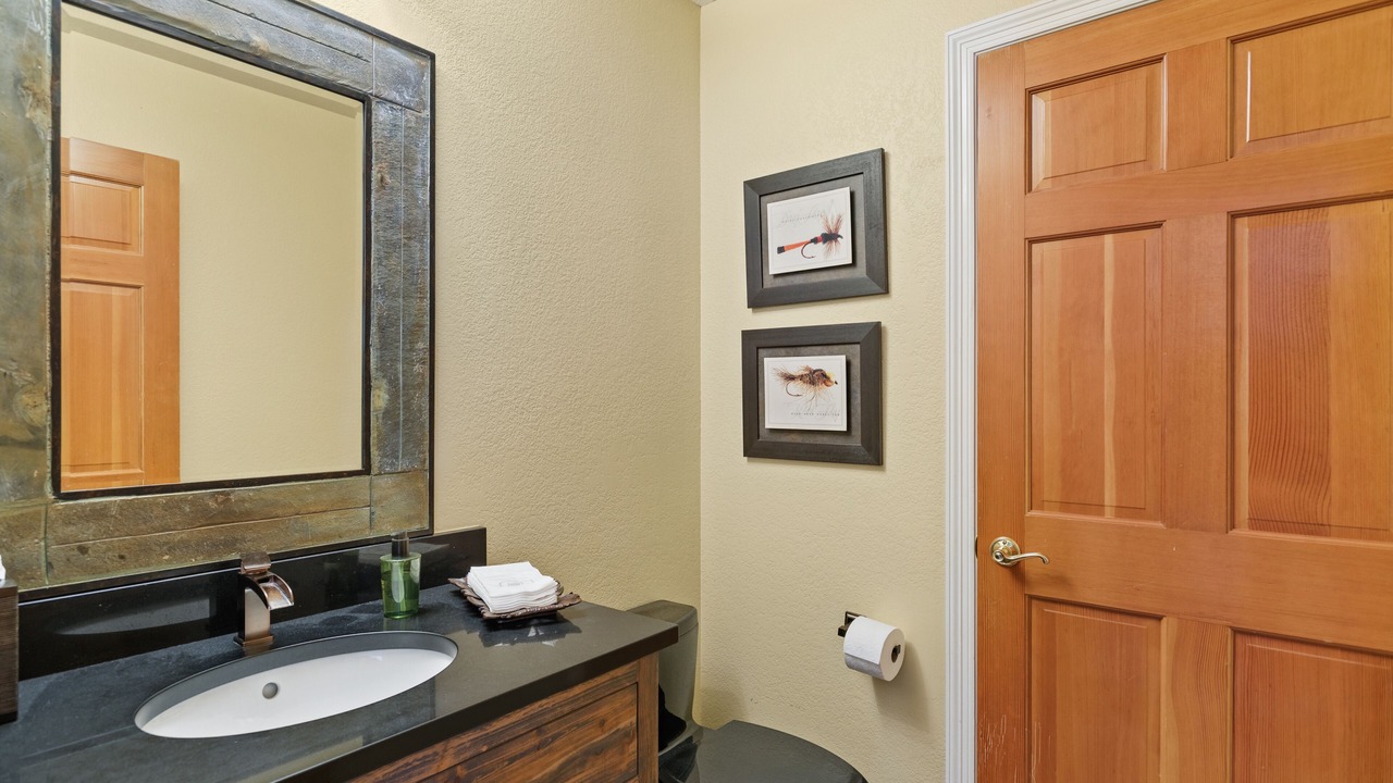 Photo of Bathroom in Basalt