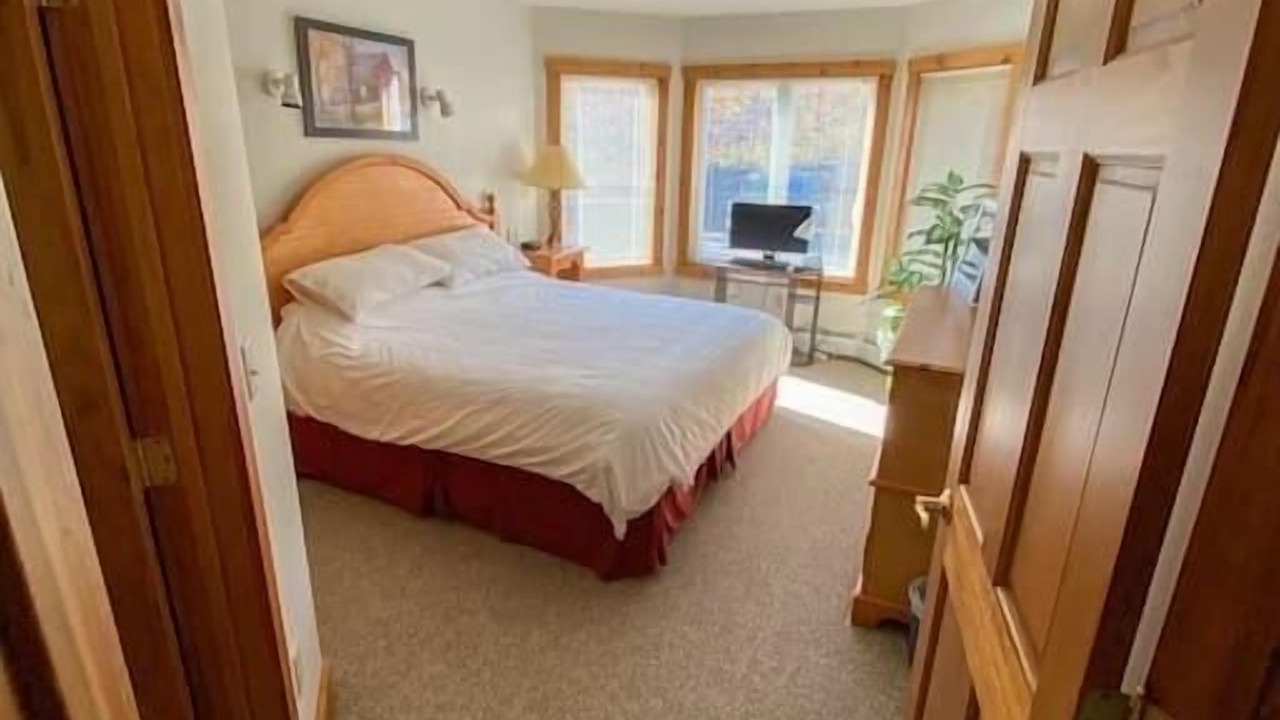 Photo of Bedroom in North Troy