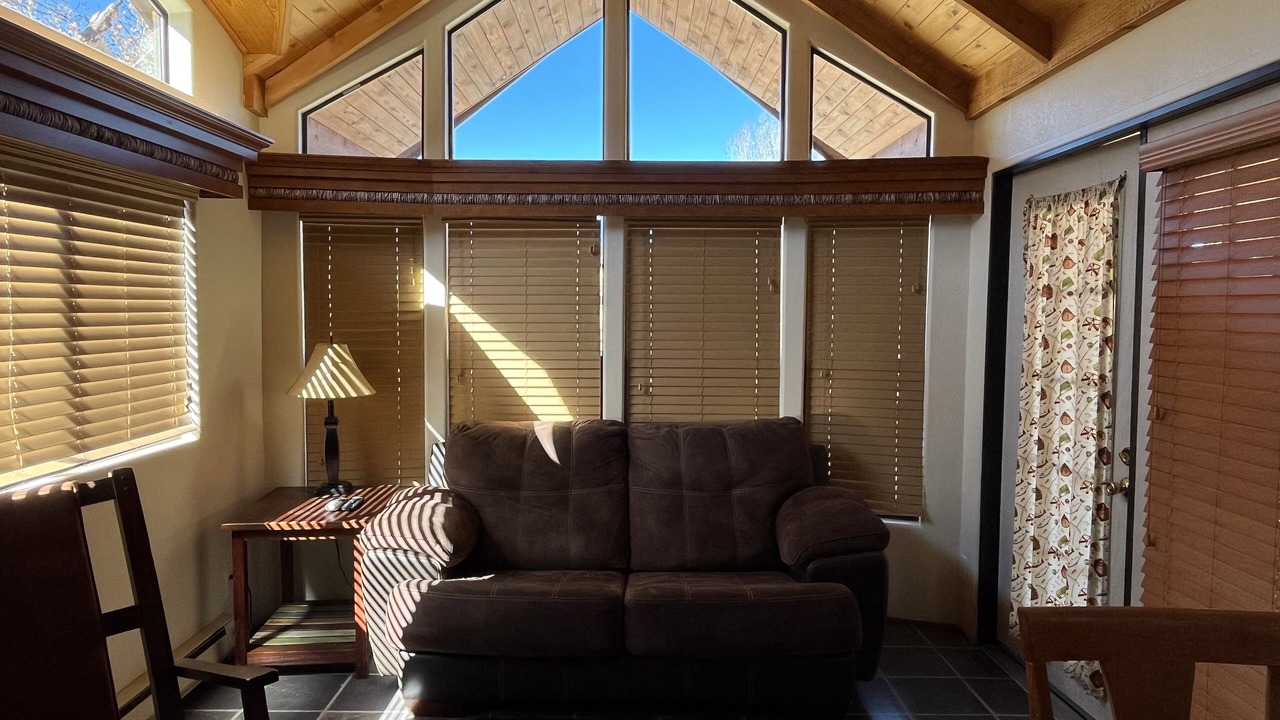 Photo of Livingroom in Almont