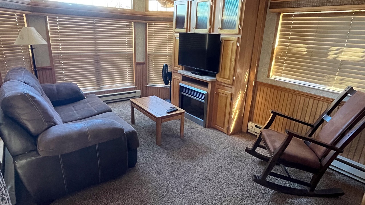 Photo of Livingroom in Almont