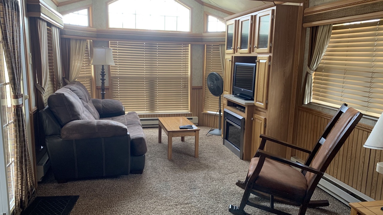 Photo of Livingroom in Almont