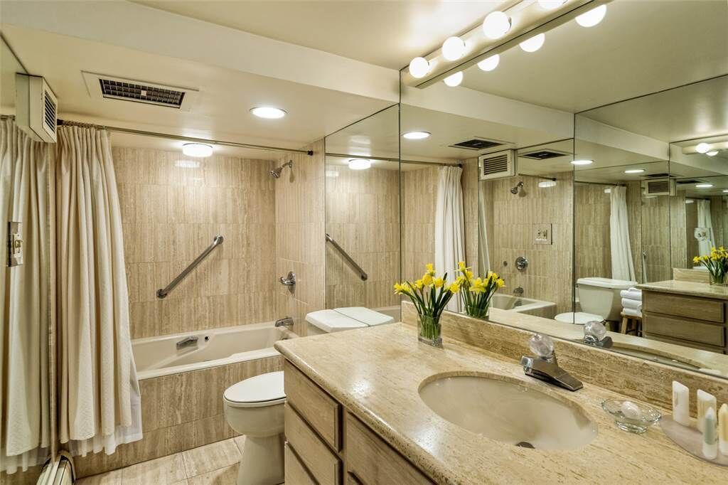 Photo of Bathroom in Aspen