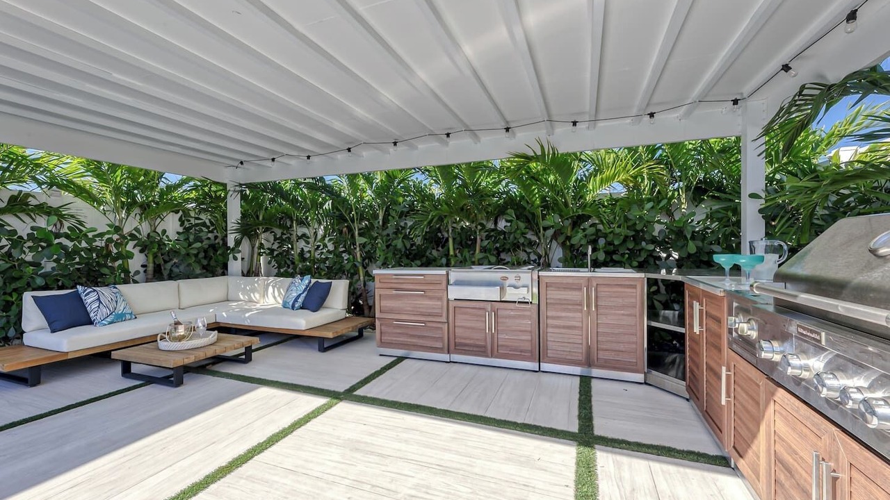 Photo of Patio Balcony in Lighthouse Point