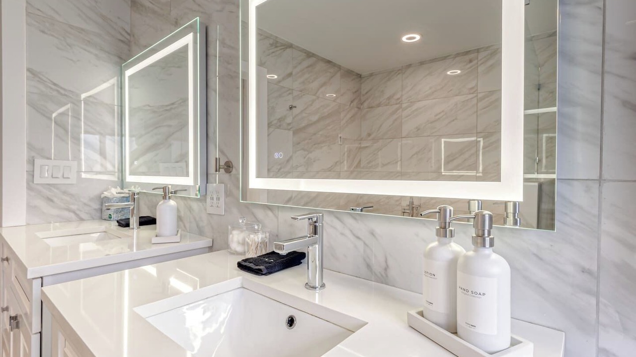 Photo of Bathroom in Lighthouse Point
