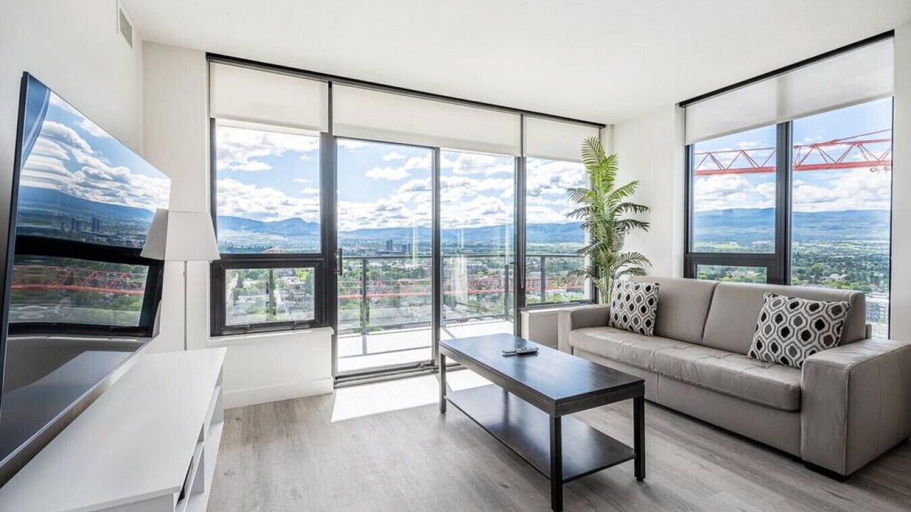 Photo of Livingroom in Downtown Kelowna