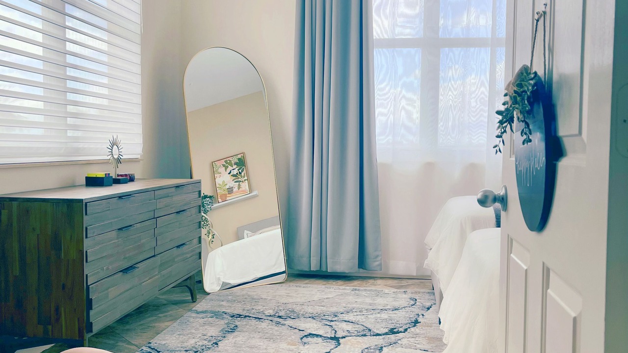 Photo of Bedroom in South Palm Park Neighborhood Association